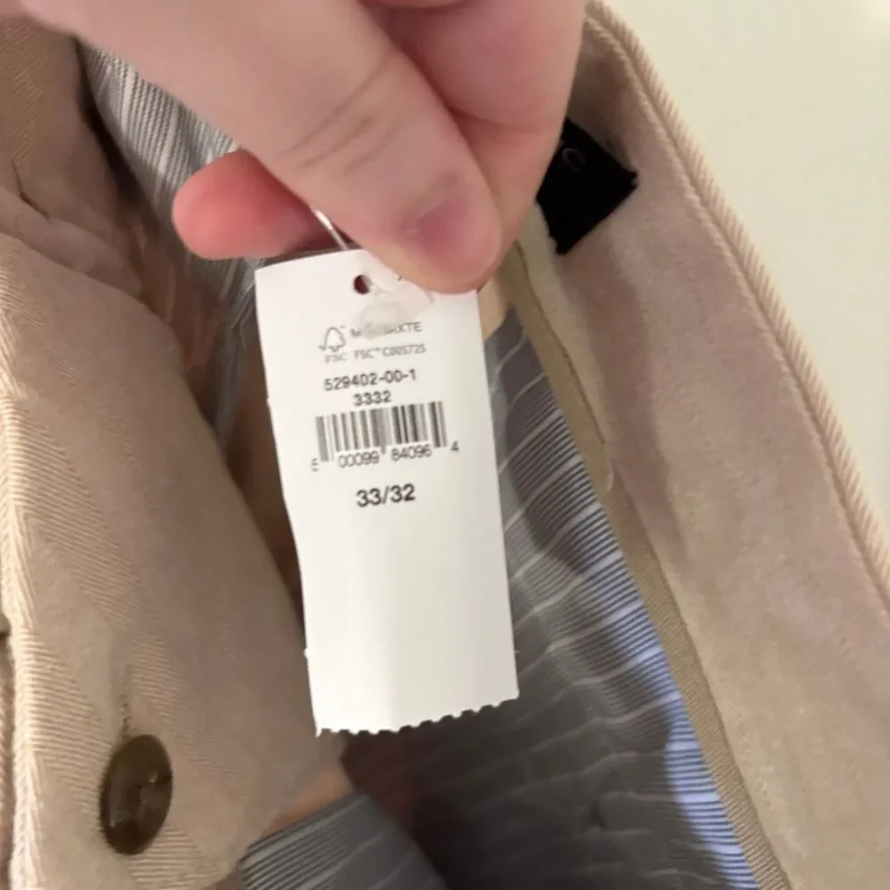 Banana Republic Grayson Slim-Tapered Fit Beige Check NWT 33x32